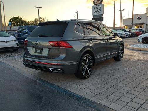 2023 Volkswagen Tiguan 2.0T SEL R-Line 4MOTION