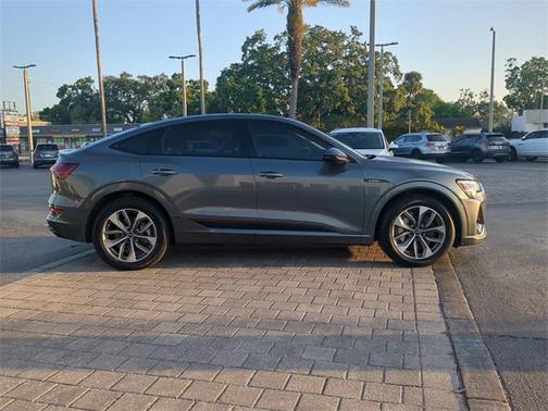 2021 Audi e-tron Sportback Premium