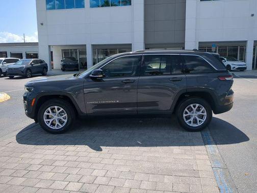 2022 Jeep Grand Cherokee Limited