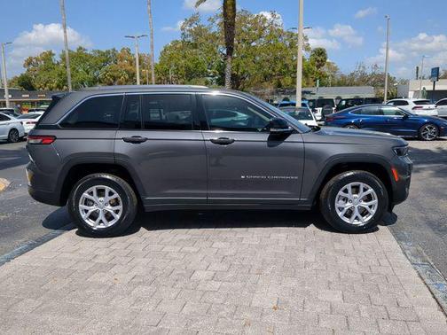2022 Jeep Grand Cherokee Limited