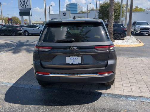 2022 Jeep Grand Cherokee Limited