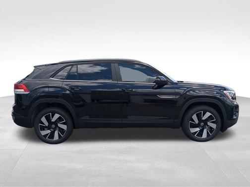 deep black pearl 2026 Volkswagen Atlas Cross Sport 2.0T SE w/Technology 4MOTION