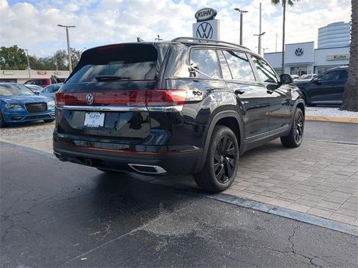 2026 Volkswagen Atlas 2.0T SE w/Technology