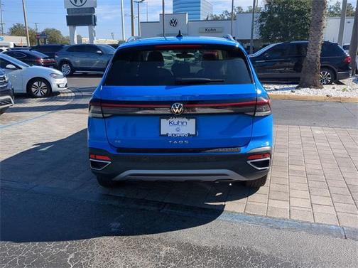 2025 Volkswagen Taos 1.5T SE