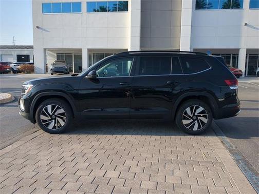 2025 Volkswagen Atlas 2.0T SE w/Technology 4MOTION