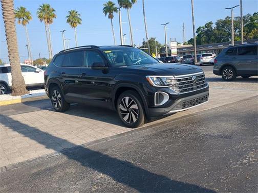 2025 Volkswagen Atlas 2.0T SE w/Technology 4MOTION