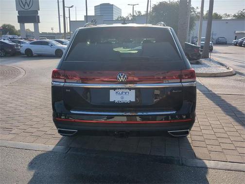2025 Volkswagen Atlas 2.0T SE w/Technology 4MOTION