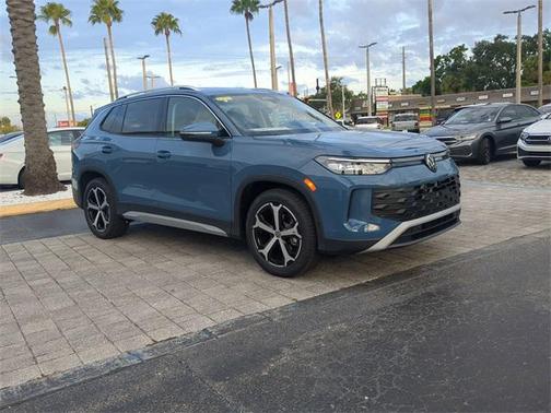 2025 Volkswagen Tiguan 2.0T SE