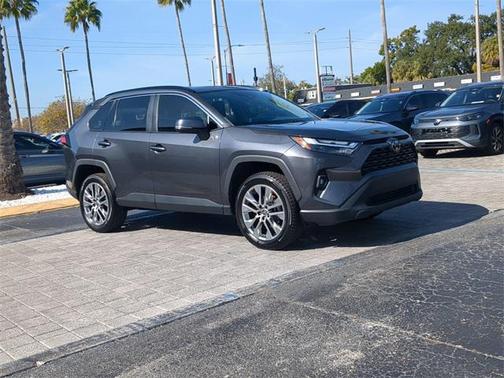 2022 Toyota RAV4 XLE Premium