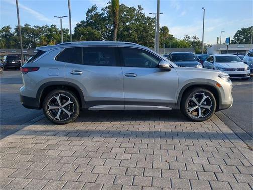 2025 Volkswagen Tiguan 2.0T SE
