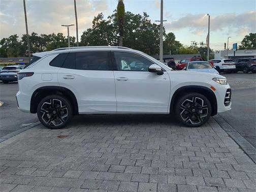 2026 Volkswagen Tiguan 2.0T SEL R-Line 4MOTION