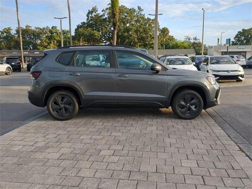 2025 Volkswagen Taos 1.5T S