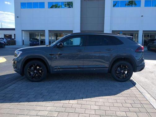 2026 Volkswagen Atlas Cross Sport 2.0T SEL