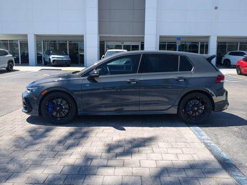 graphite gray 2026 Volkswagen Golf R 2.0T DSG