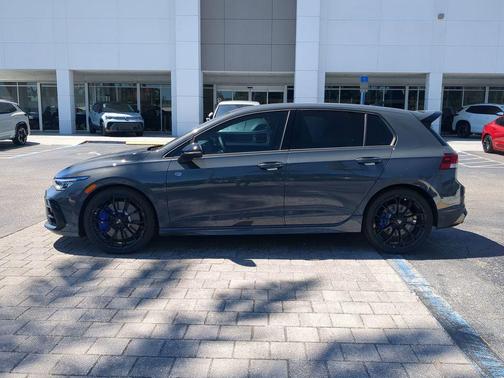 graphite gray 2026 Volkswagen Golf R 2.0T DSG
