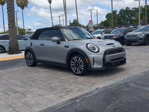Melting Silver III Metallic 2024 MINI Convertible Cooper S