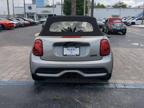 Melting Silver III Metallic 2024 MINI Convertible Cooper S