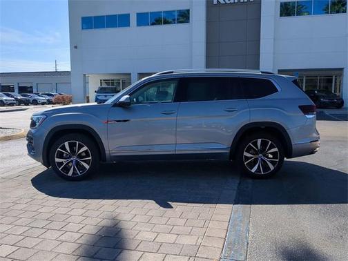 2025 Volkswagen Atlas 2.0T SEL Premium R-Line 4MOTION