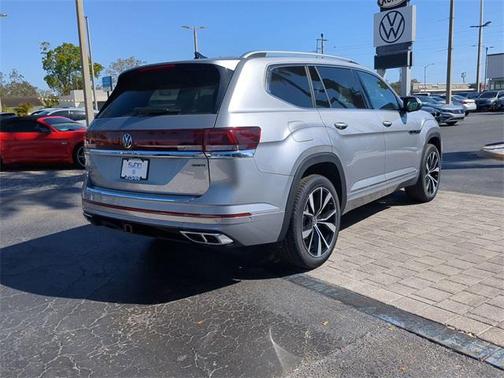 2025 Volkswagen Atlas 2.0T SEL Premium R-Line 4MOTION