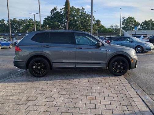 2019 Volkswagen Tiguan 2.0T SEL R-Line