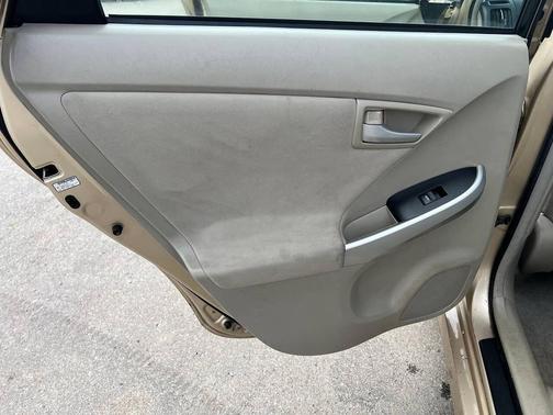 Tan 2010 Toyota Prius One