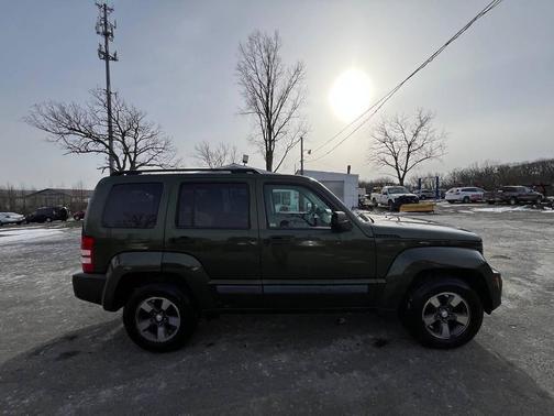 2008 Jeep Liberty Sport