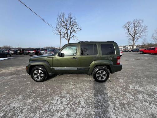 2008 Jeep Liberty Sport