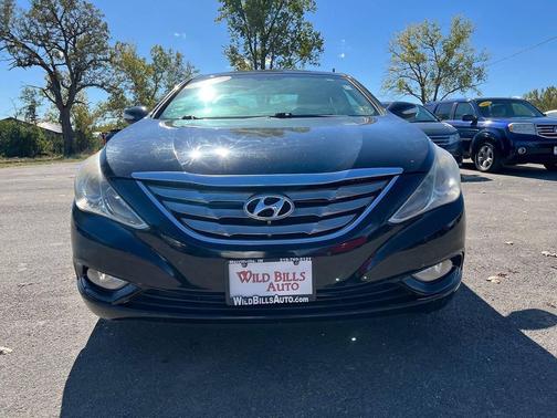 2011 Hyundai SONATA Limited