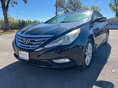 2011 Hyundai SONATA Limited