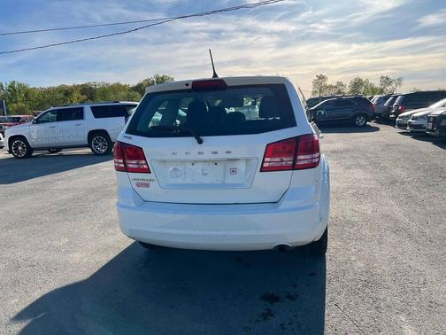 White 2015 Dodge Journey American Value Pkg
