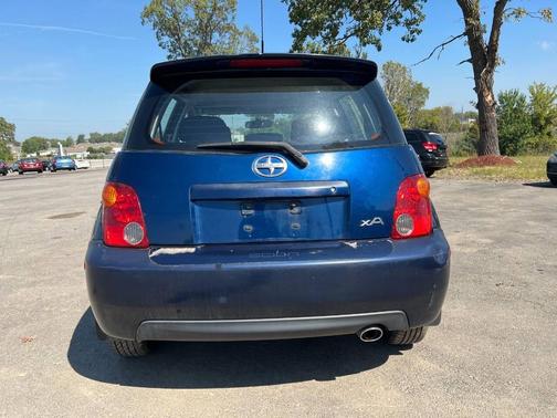 2005 Scion xA Base 4dr Hatchback