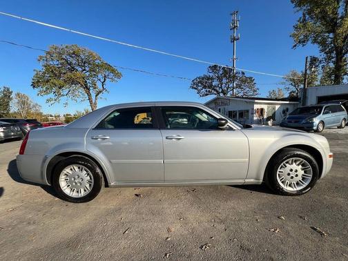 2006 Chrysler 300 Base