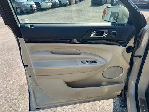 Platinum Dune Metallic Tri-Coat 2014 Lincoln MKT EcoBoost