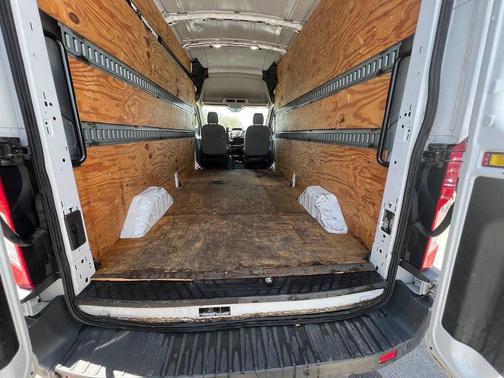 Oxford White 2018 Ford Transit-350 Base