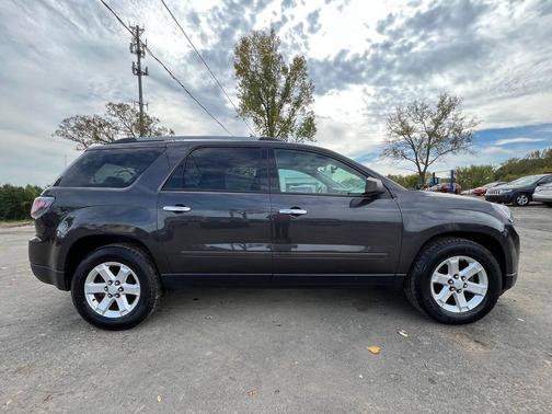 2015 GMC Acadia SLE-2