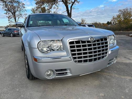 2006 Chrysler 300C Base