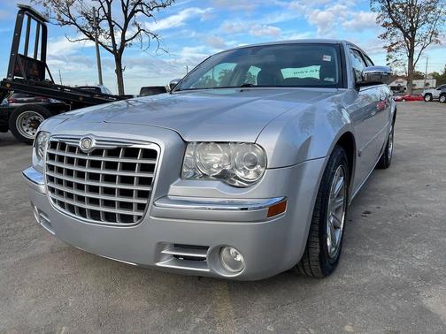 2006 Chrysler 300C Base
