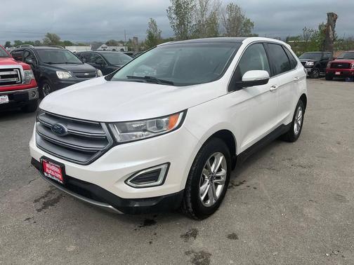 White 2015 Ford Edge SEL