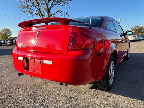 2007 Pontiac G5 Base 2dr Coupe