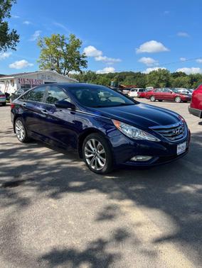 2013 Hyundai SONATA SE