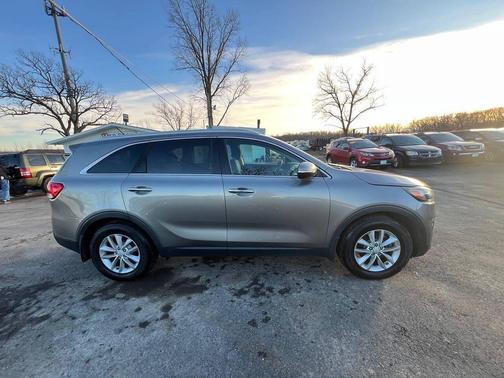 2017 Kia Sorento LX