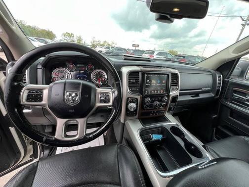 Pearl White 2017 RAM 1500 Laramie