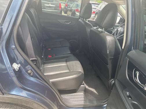 Arctic Blue Metallic 2016 Nissan Rogue SL
