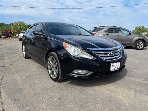 2011 Hyundai SONATA Limited