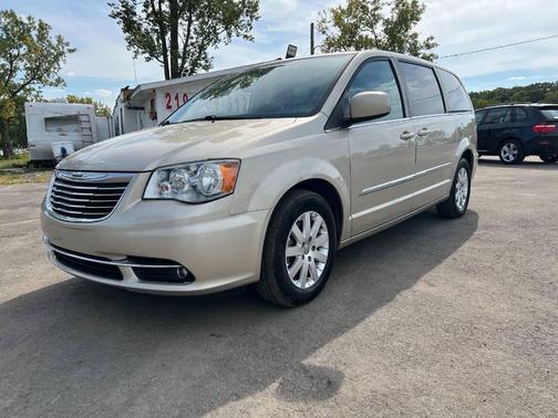 2015 Chrysler Town & Country Touring