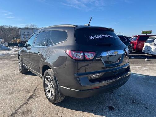 2017 Chevrolet Traverse 2LT