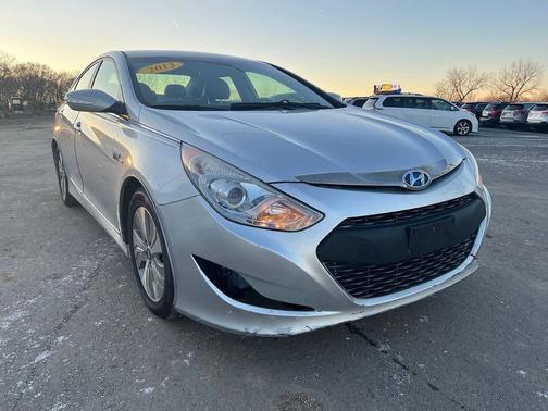 2013 Hyundai SONATA Hybrid Limited