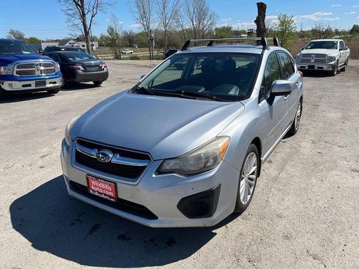 Ice Silver Metallic 2014 Subaru Impreza 2.0i Premium