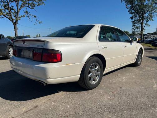 2000 Cadillac Seville Base
