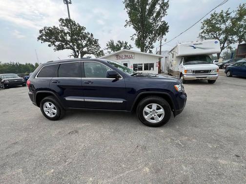 True Blue Pearlcoat 2013 Jeep Grand Cherokee Laredo